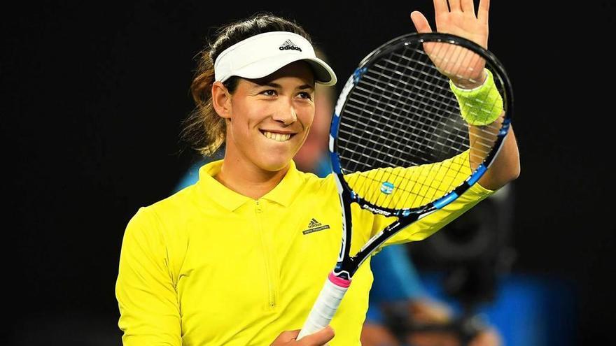 Muguruza saluda a los espectadores tras su victoria ayer en segunda ronda.