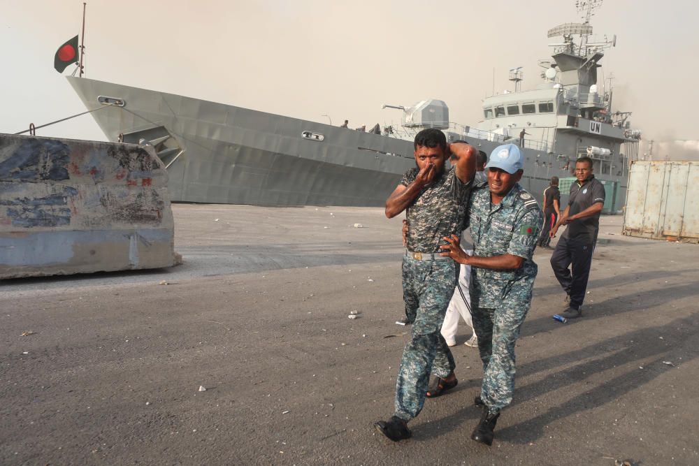 Exploten uns magatzems al port de Beirut