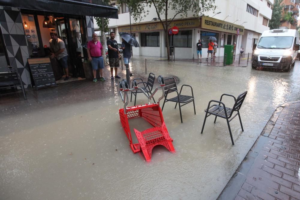 Inundaciones y suciedad a consecuencia de las lluvias en Ibiza