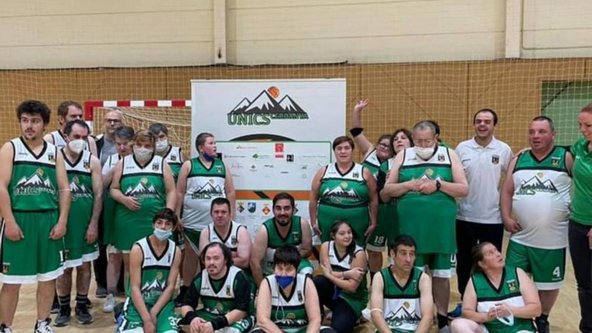 L’equip de jugadors amb discapacitat intel·lectual | UNICSCERDANYA
