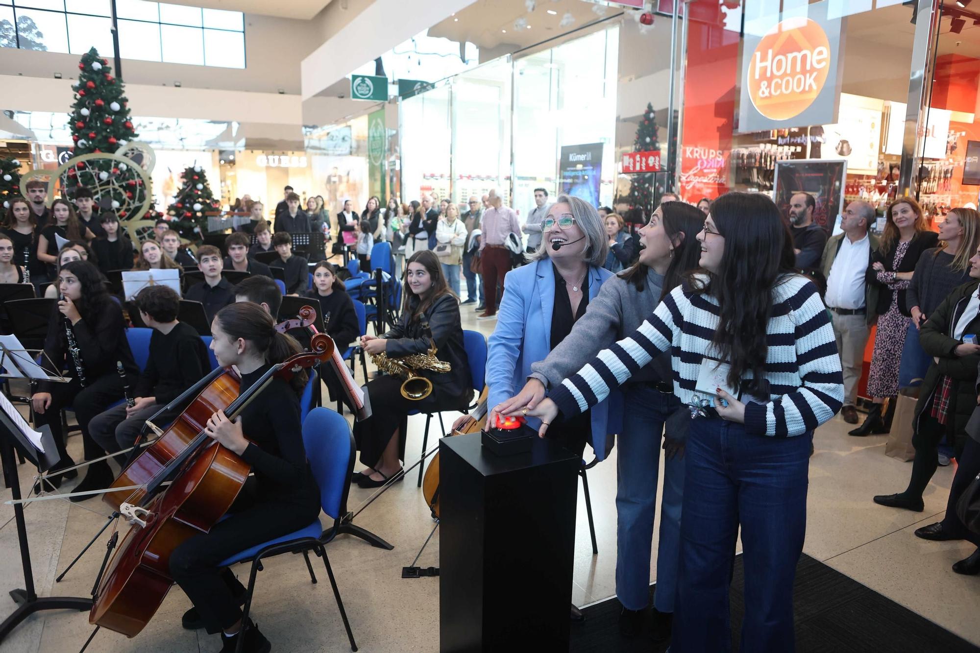 Coruña The Style Outlets enciende la Navidad con sorteos y música