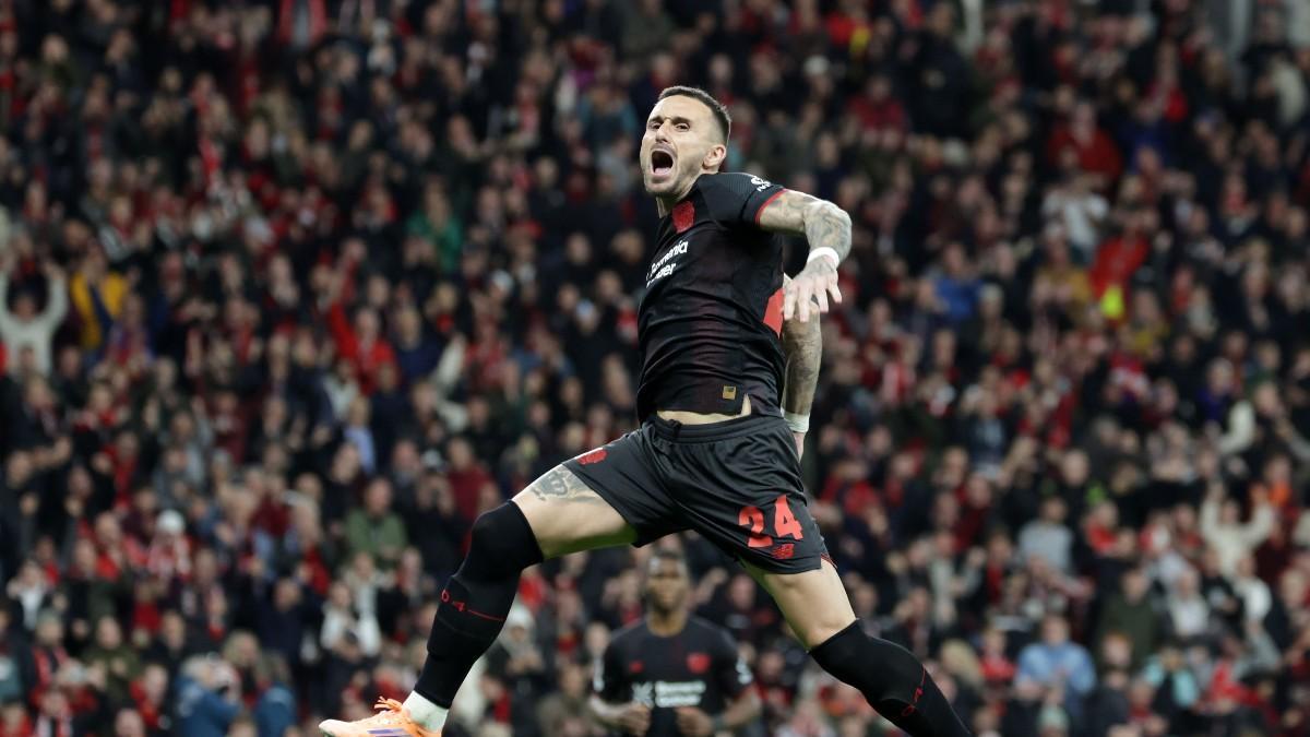 Aleix Garcia, en el Bayer Leverkusen