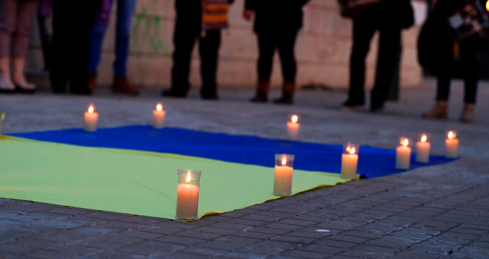 Concentración en València solidarizándose con Ucrania cuando se cumple un año del inicio de la guerra