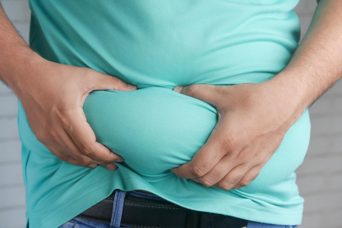 ¿Cómo afecta la obesidad a los niveles de testosterona de los hombres?