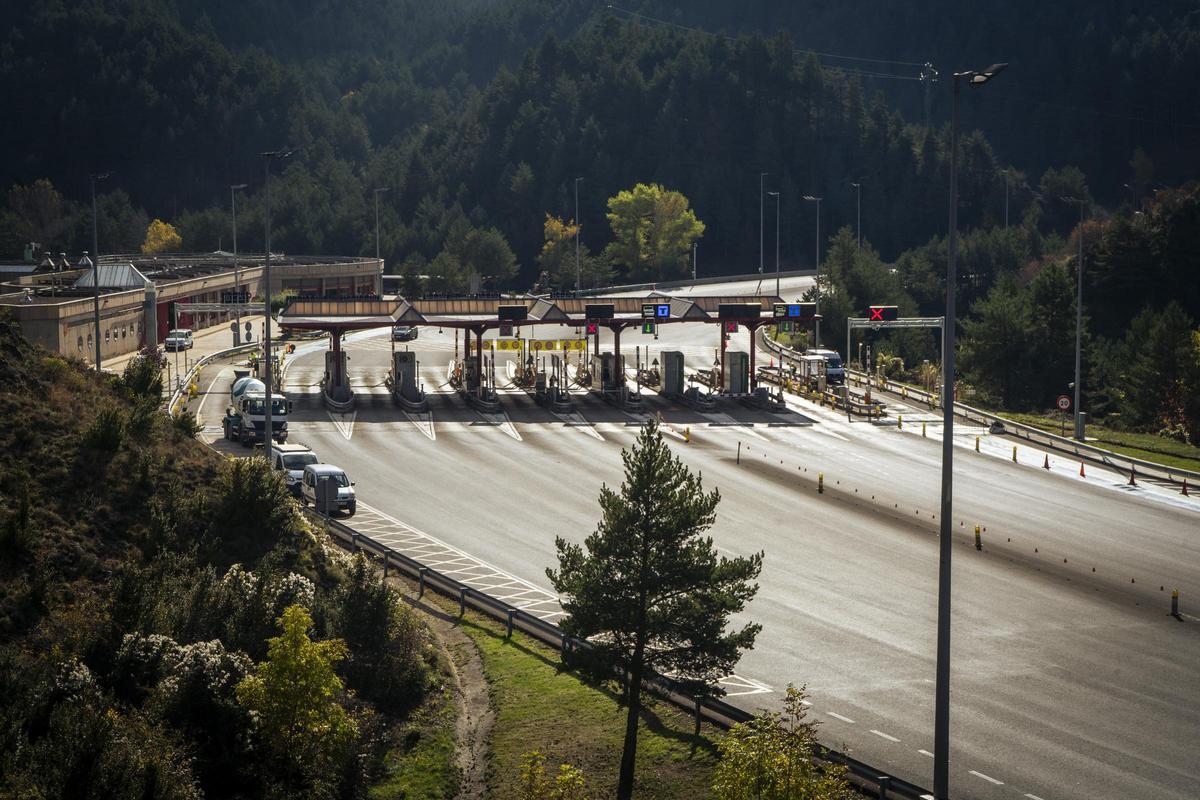 El peatge d'accés al Túnel del Cadí, en una foto d'arxiu.
