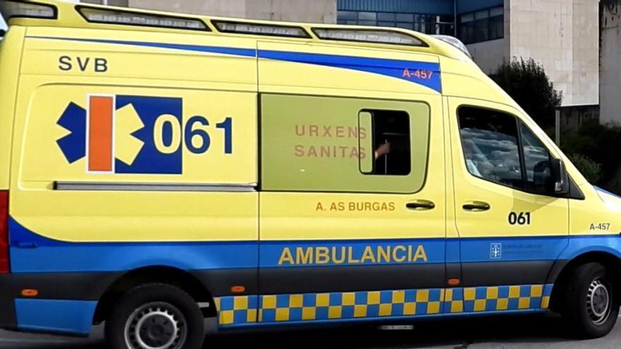 Un fallecido y dos heridos al chocar un turismo y un camión en Viveiro