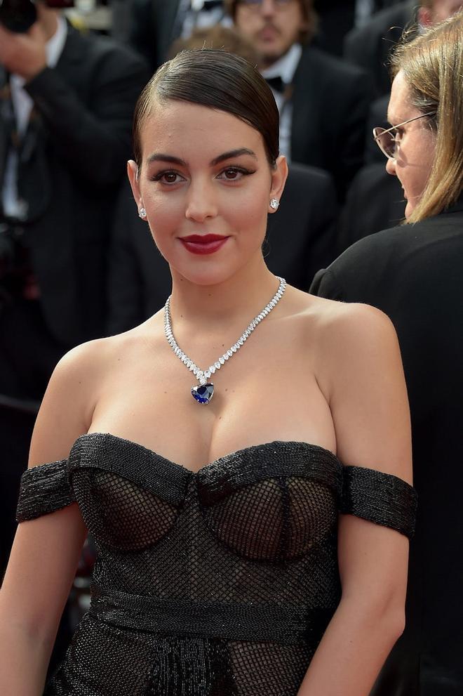 Georgina Rodríguez en Cannes con el collar del Titanic