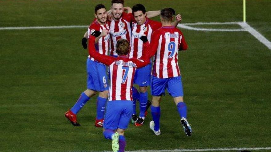 Gaitán celebrant l&#039;únic gol de la tarda amb els seus companys