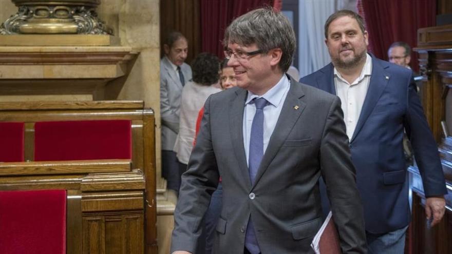 Puigdemont cita a los &#039;consellers&#039; del PDECat en pleno malestar interno por el 1-O