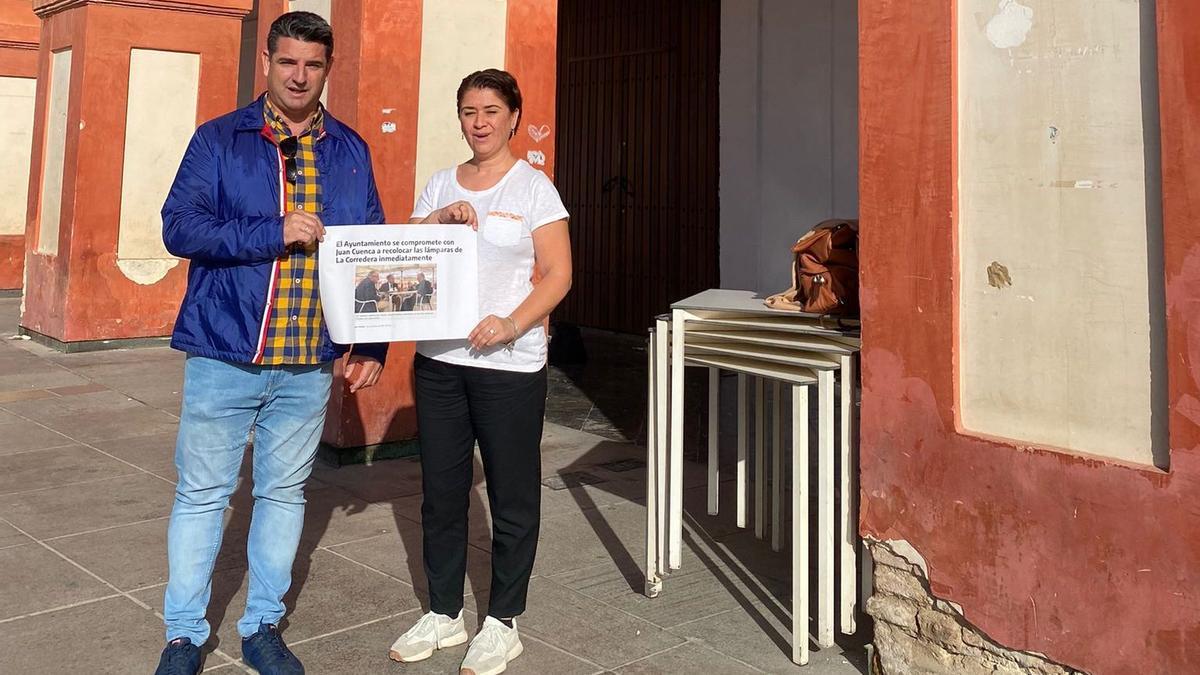 Pedro García e Irene Ruiz, en la plaza de la Corredera.