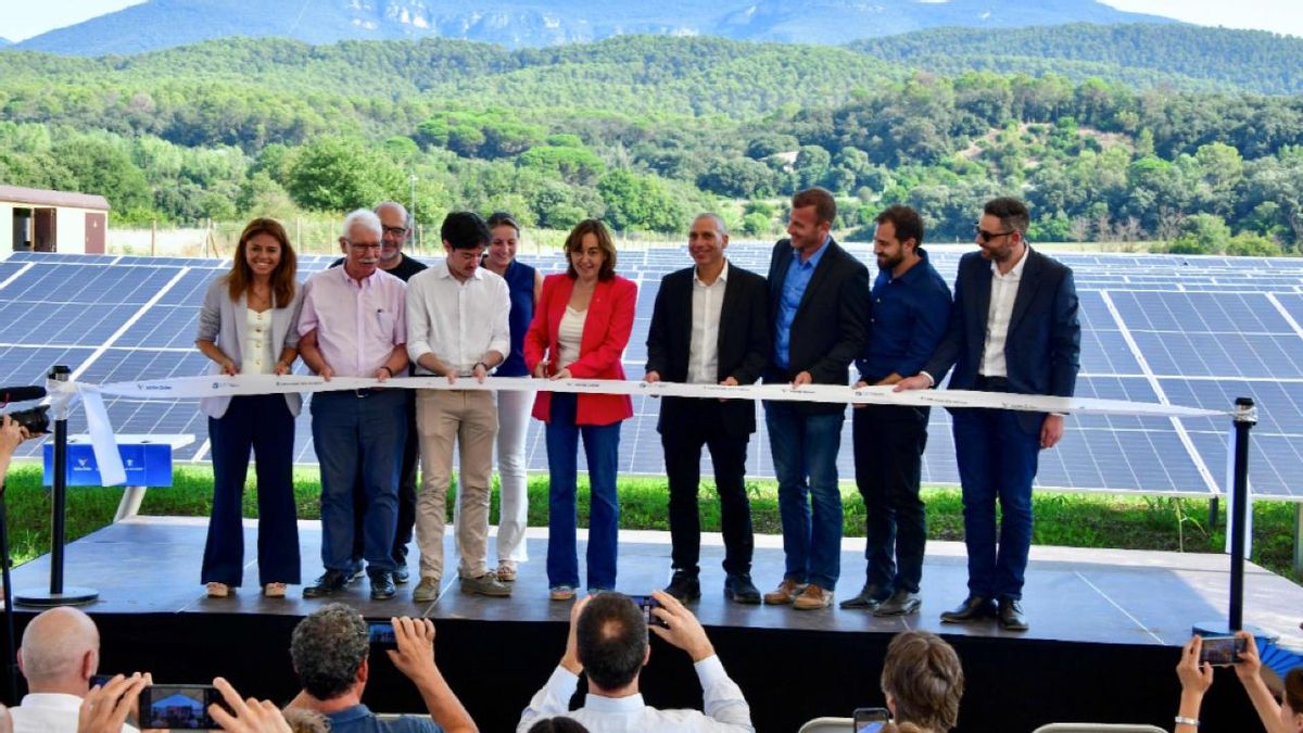 Inauguració del parc fotovoltaic que donarà servei a LC Paper.