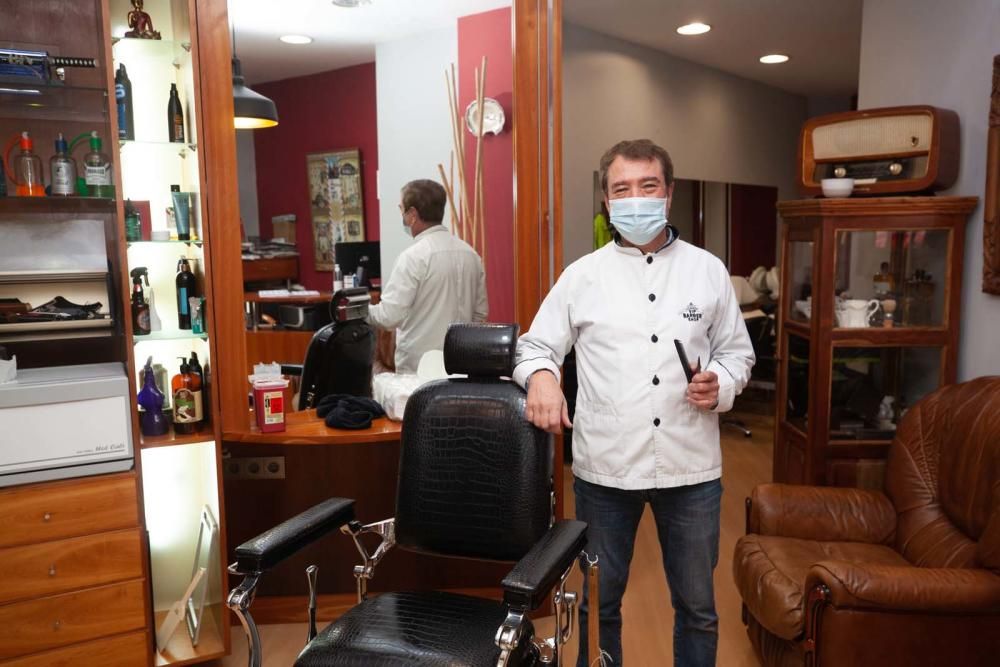 Ante la merma de ingresos, los peluqueros de Ibiza ven como parte de su salvación la reducción de impuestos