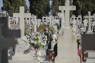 Destrozan varias tumbas durante la madrugada en el cementerio de San Fernando