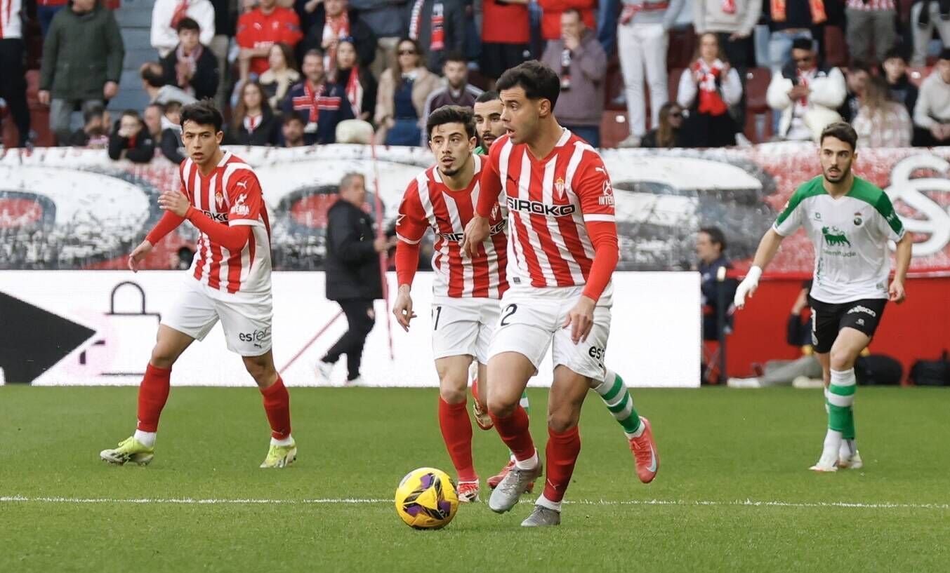 EN IMÁGENES: Ambientazo en el Sporting-Racing de Santander disputado en El Molinón