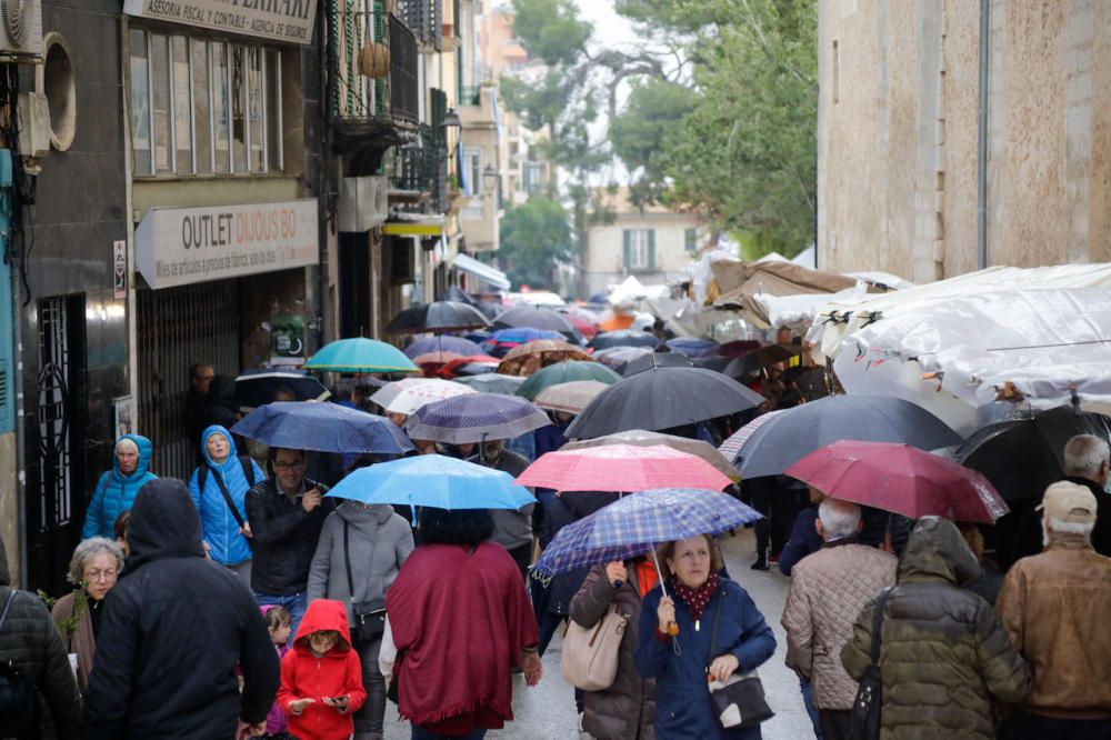 Regnerische Eindrücke von Mallorcas größtem Herbstmarkt
