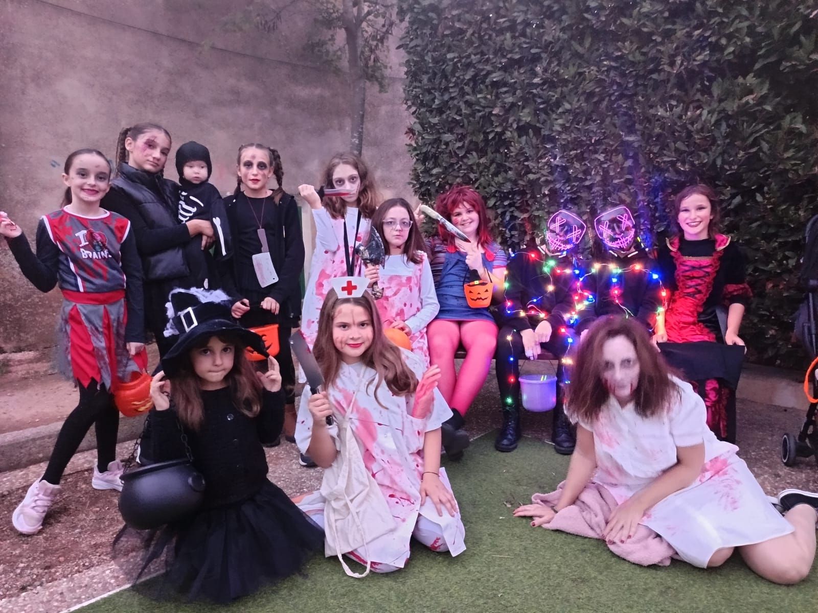 FOTOS | Mallorca celebra una noche de gritos, calabazas, sangre y chuches en la noche de Halloween