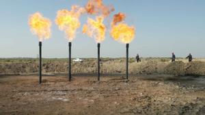 Una refinería de petróleo en Amara, a unos 450 km de Bagdad, Irak.