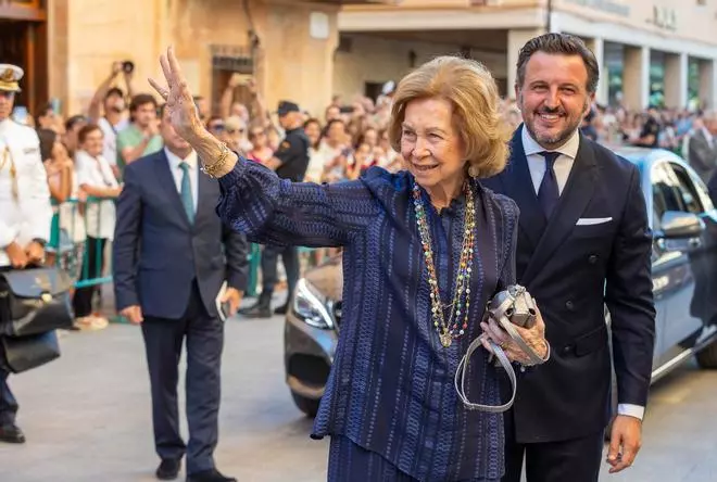 Las imágenes de la visita de la Reina Sofía a Elche