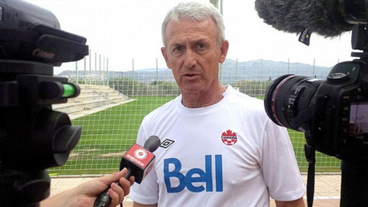 Floro entrena la selección de Canadá