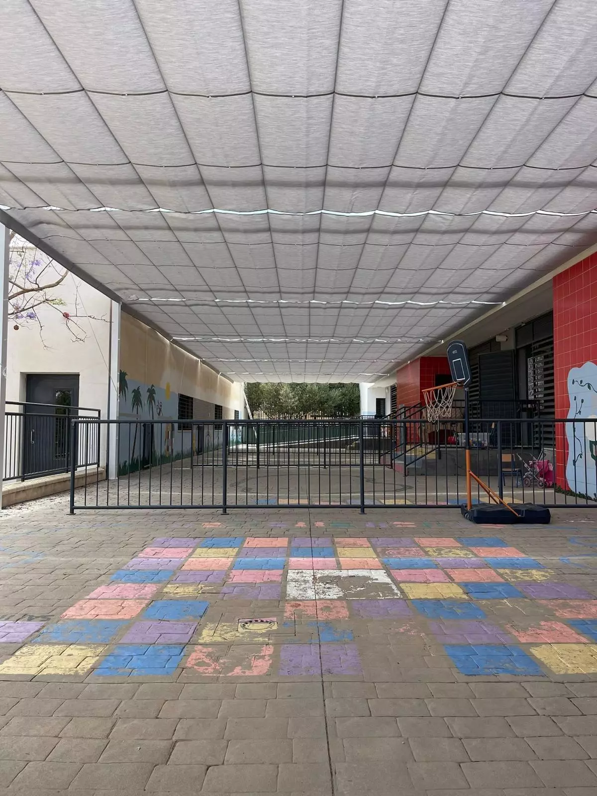 Rincón instala más de 1.600 m2 de toldos en las zonas de recreo de los colegios del municipio