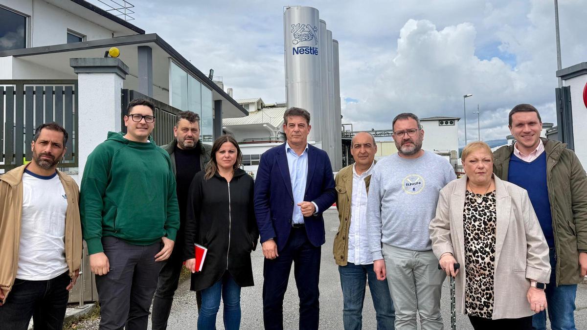 José Ramón Gómez Besteiro este miércoles durante su visita a la planta de Nestlé en Pontecesures (Pontevedra).