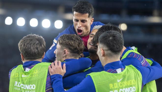 João Cancelo regresa para iniciar su tercera etapa en el Barça