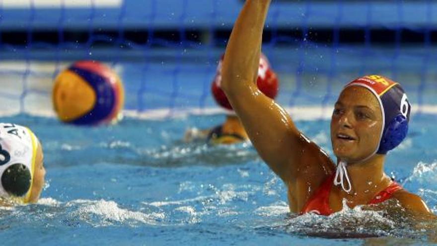 Jennifer Pareja anuncia que es retira del waterpolo