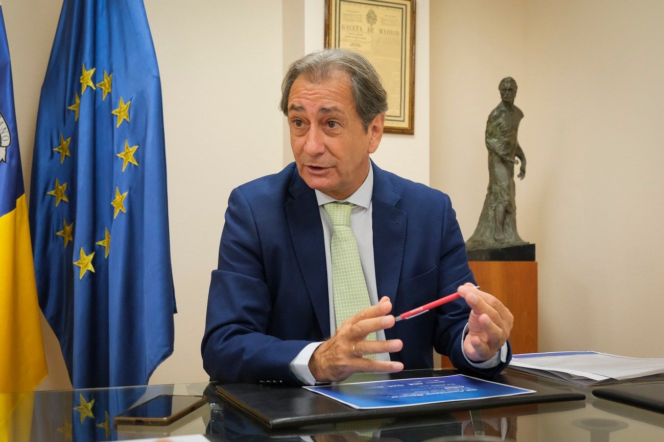 Luis Padrón por el congreso de Cámaras de Comercio