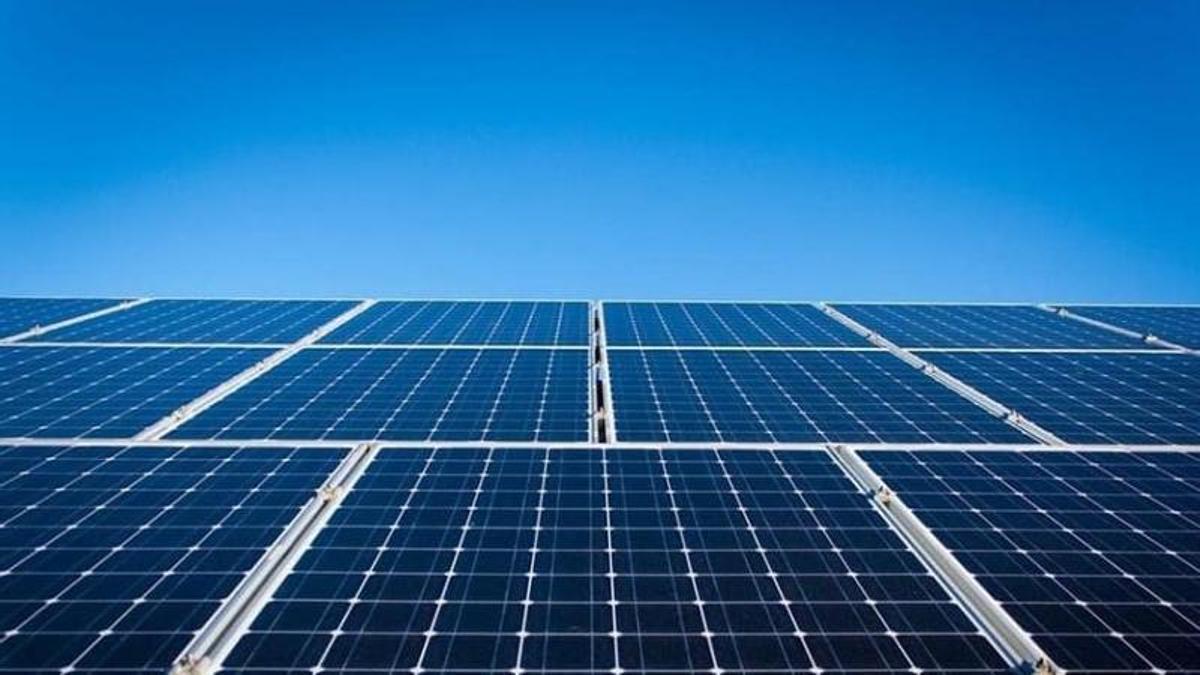 Placas fotovoltaicas de la comunidad energética de Valverde de Leganés