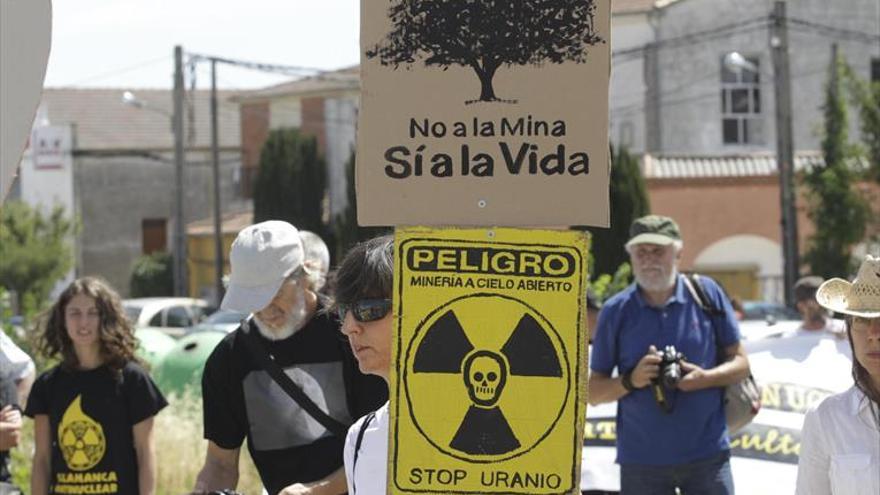 Paralizan de forma cautelar el permiso de la mina de uranio en el sur de Badajoz