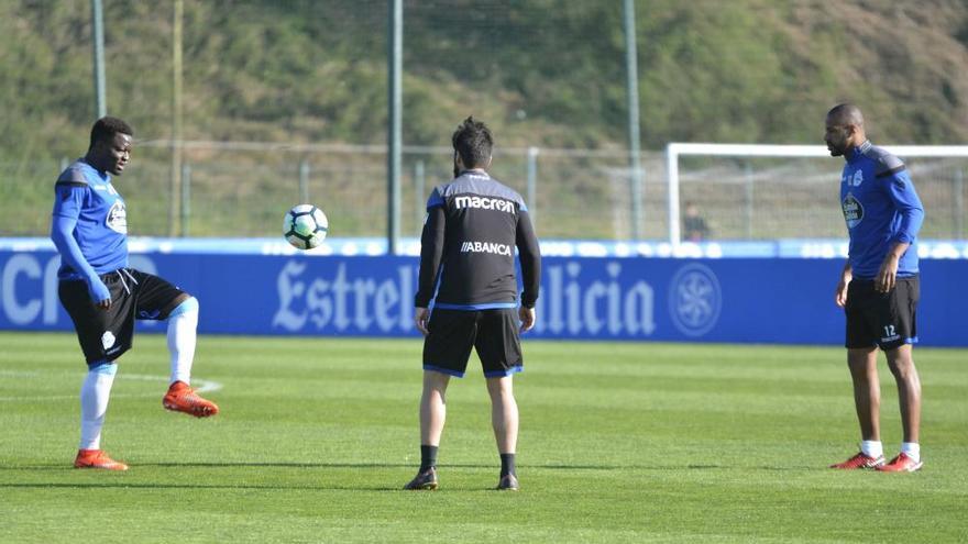 Entrenamiento en Riazor para ultimar la cita ante el Sevilla