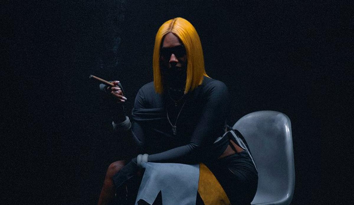 NIA en la portada de 'Romería Negra', su nueva apuesta musical