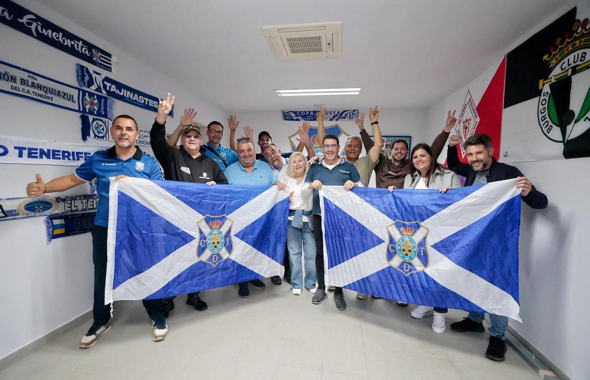 Miembros de la Federación de Peñas del CD Tenerife.