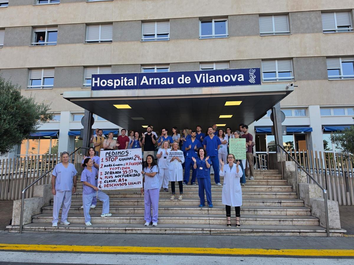 Protesta hoy en el hospital Arnau de Vilanova de València