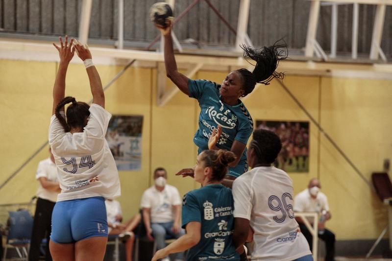 Salud-Rocasa | 15/08/2020.Partido de balonmano de la Copa Gobierno de Canarias.  | 15/08/2020 | Fotógrafo: María Pisaca Gámez