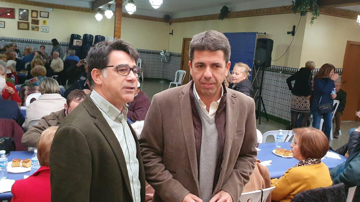 El candidato a la Alcaldía de San Vicente del Raspeig, Pachi Pascual, y el presidente del Partido Popular de la Comunidad Valenciana, Carlos Mazón