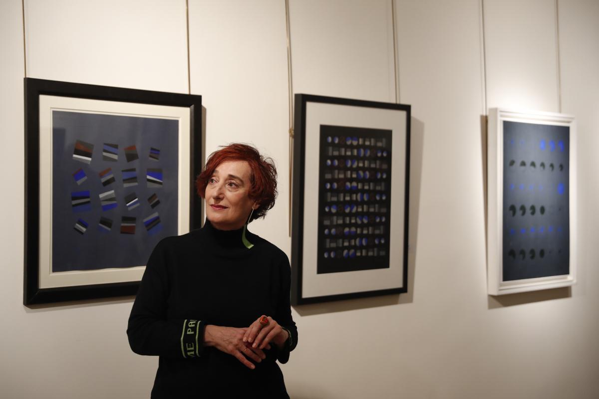 La conservadora Rosa Castells, en la exposición de Sempere en Madrid.