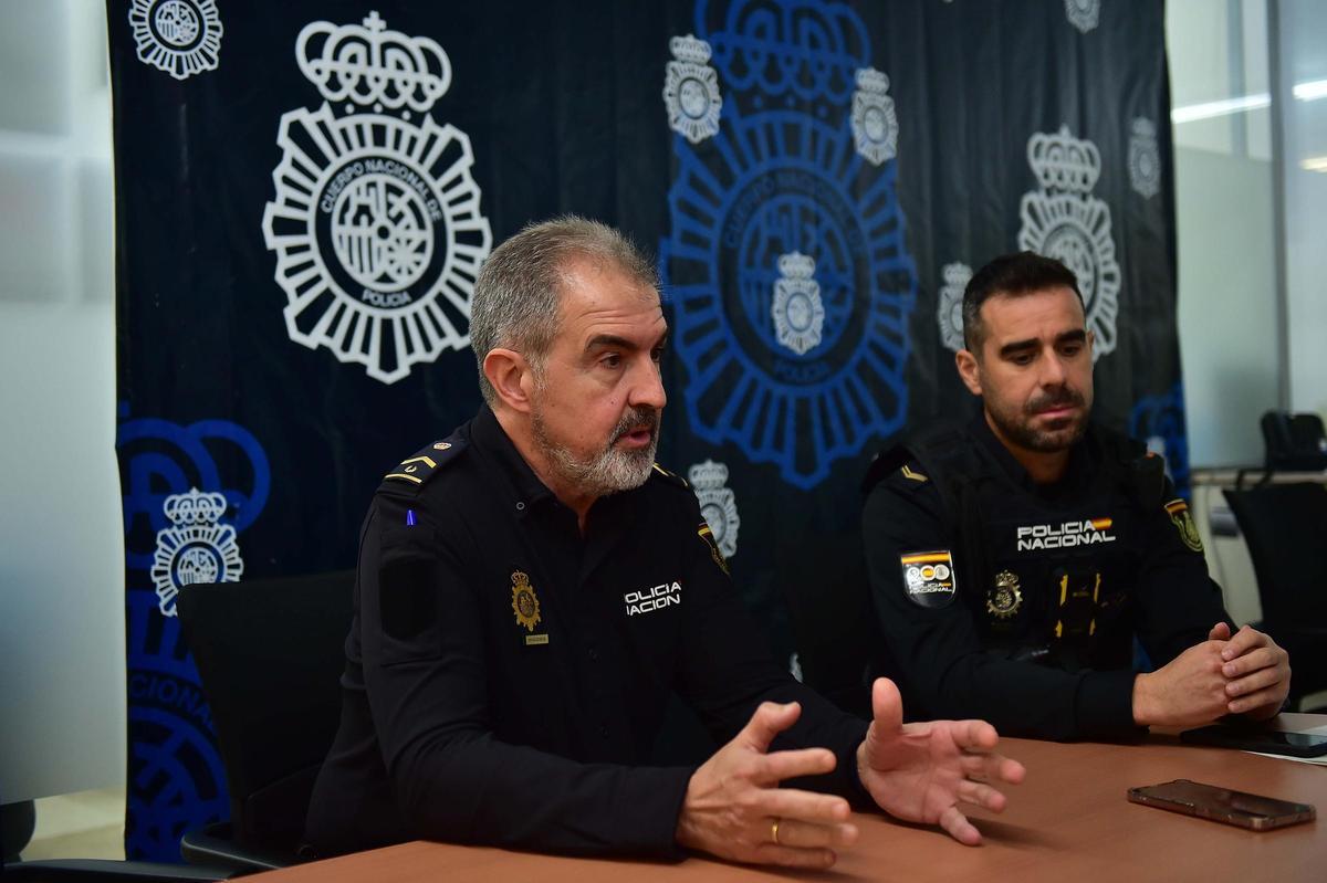 Los policías que salvaron a un hombre en el monte Valcorchero de Plasencia cuentan lo ocurrido.