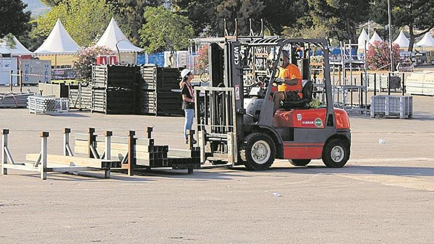 El pleno acuerda la compra del recinto para los festivales