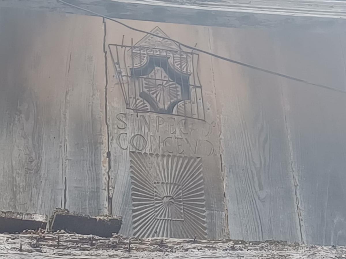 La "panera confesionario" de Ables, las singulares tallas de Llanera que cuentan más de 120 años