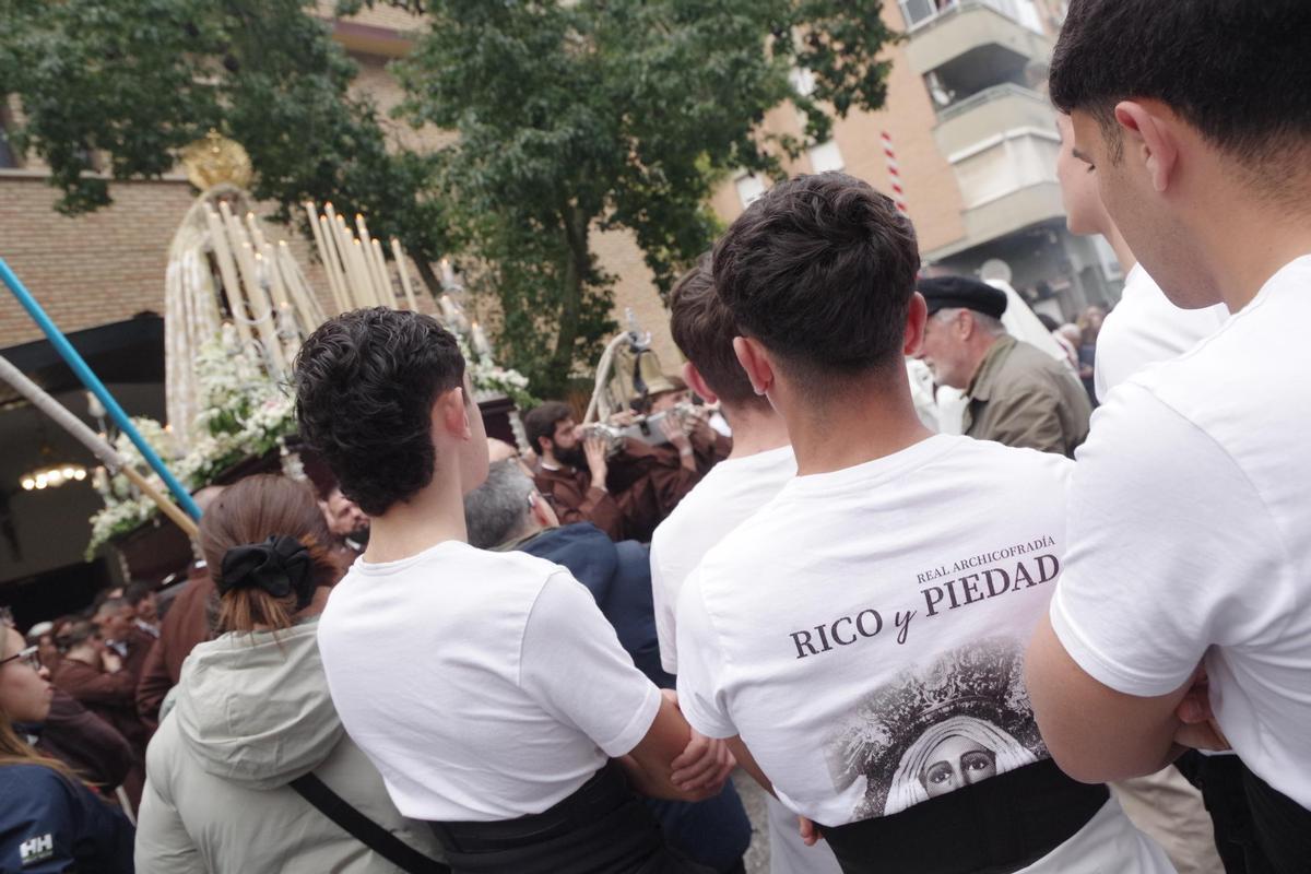 Procesión de la Virgen de las Lágrimas del Carmen de Huelin, en imágenes