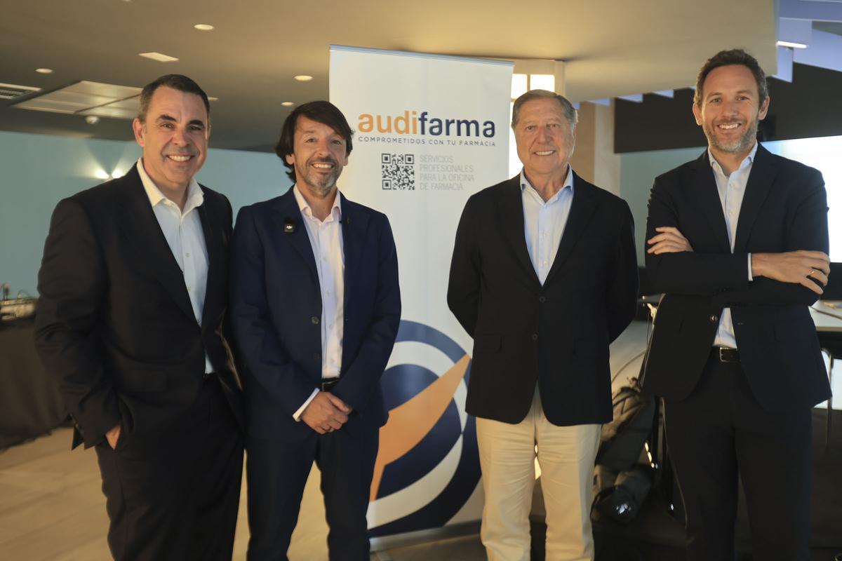 José María García Guirao, Eduardo Marín, Juan Jesús Sánchez y Juan Antonio Botella, participantes en la jornada.