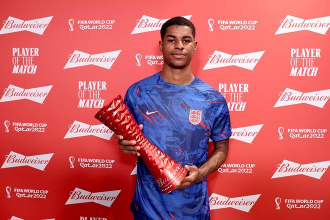 El doblete de Rashford le valió a Inglaterra para pasar a octavos y a él para ganar el MVP