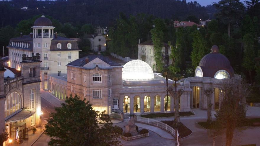 Una muestra sobre Palacios da a conocer el valor arquitectónico del Balneario de Mondariz