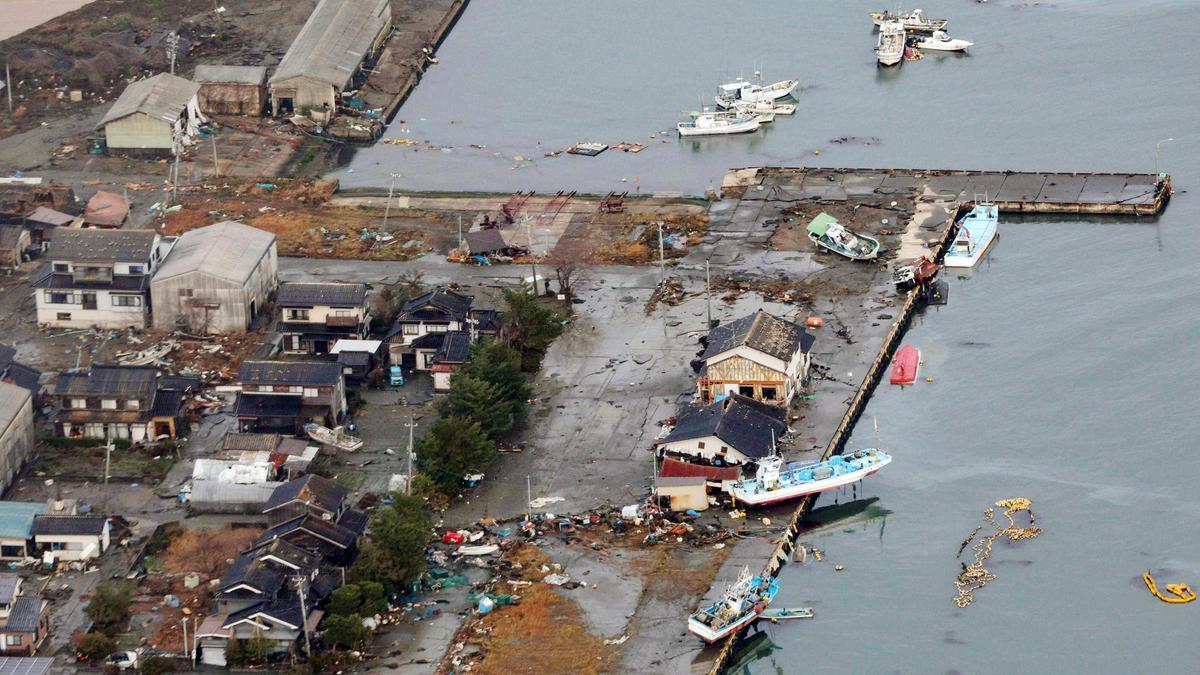 Vista aérea sobre el puerto de Suzu en Japón con los daños provocados por el terremoto