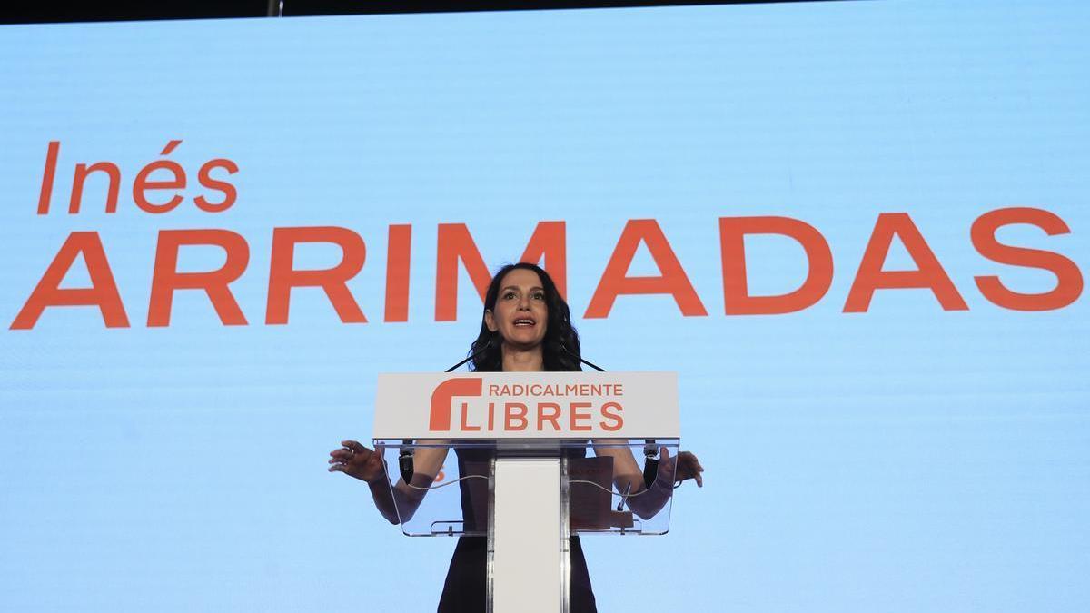 Inés Arrimadas pronuncia su discurso como presidenta saliente.