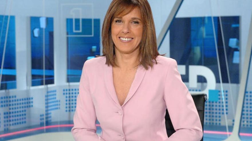 Ana Blanco, presentadora de la primera edición del Telediario.