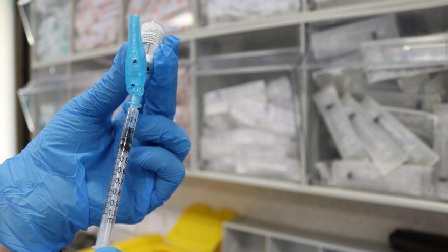Sanidad detecta 150 vacunados irregularmente en la Comunitat Valenciana