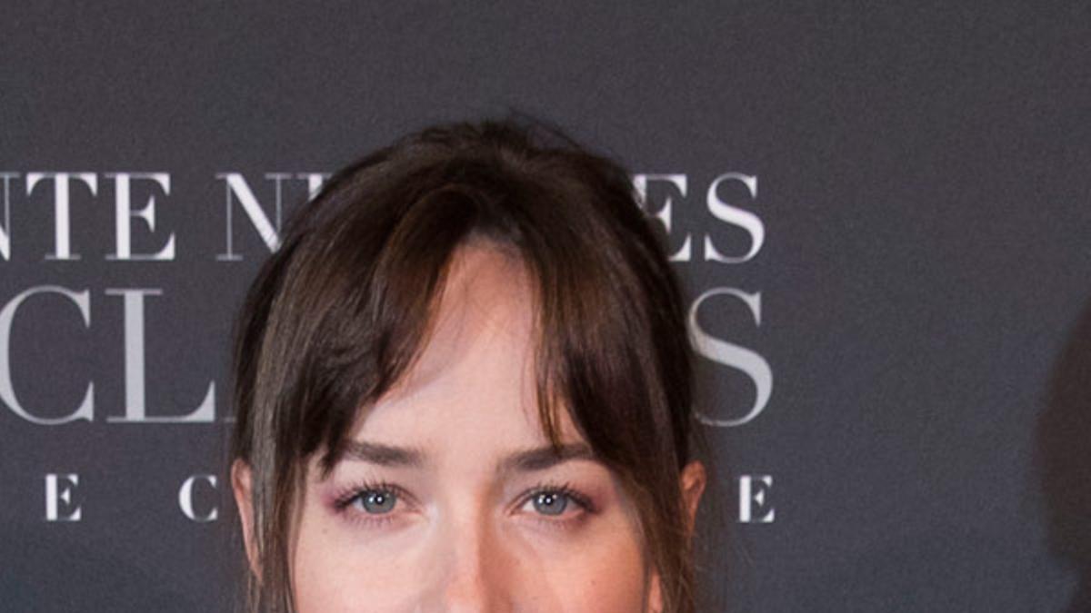 Look beauty de Dakota Johnson