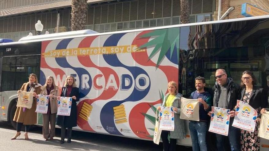 Retiran la campaña &quot;Soy de la terreta, soy de mercado&quot; de los autobuses de Alicante por el plagio de la ilustración